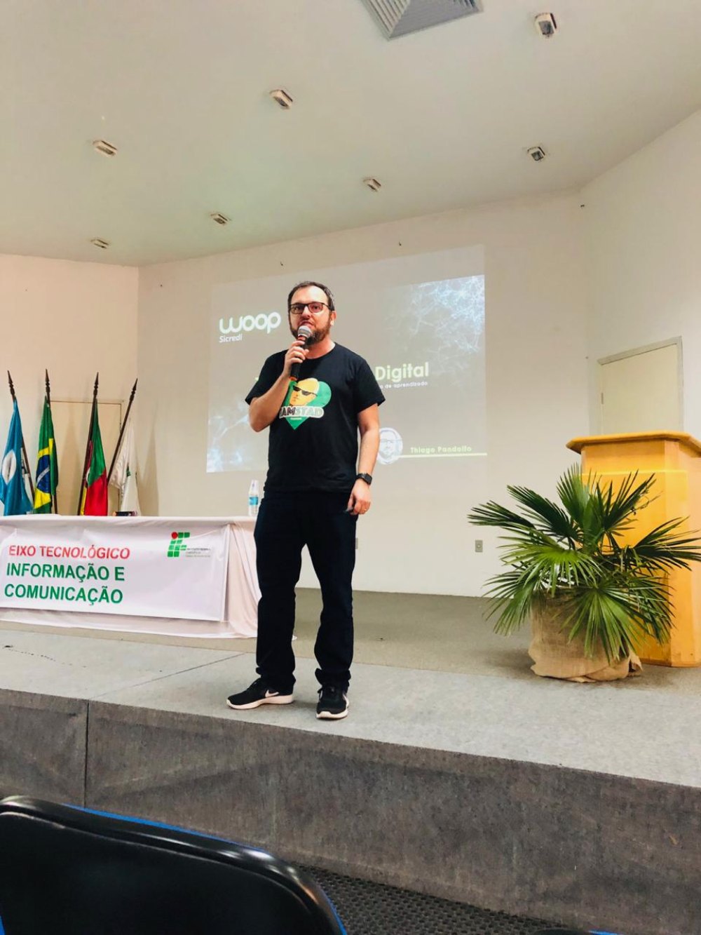 Palestra em sala de aula